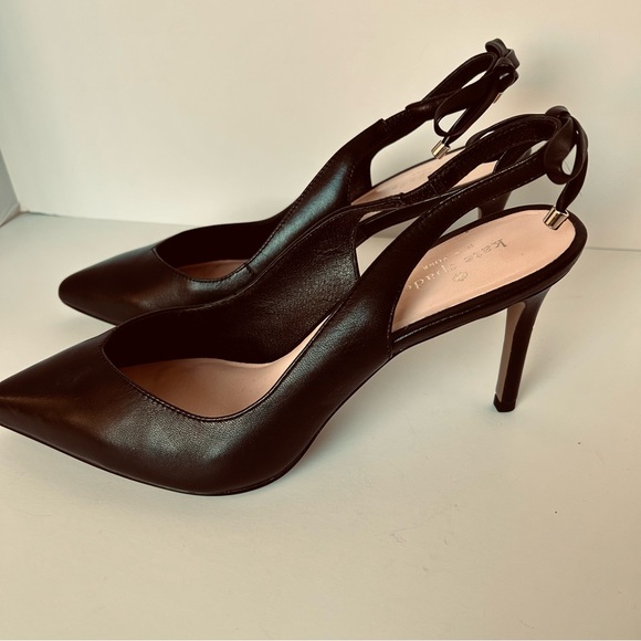 KATE SPADE Black Sling Backs Pump 10M silver tip bow back of heels - Picture 4 of 5